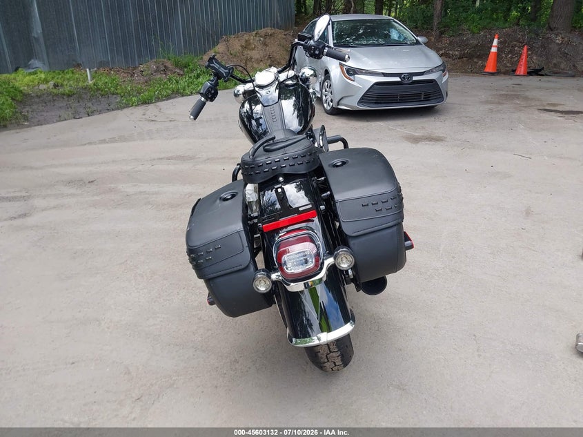 2025 Harley-davidson Softail VIN 1HD1YA918SB041366 IAAI salvage auction — FRONT END, Mv-907A (New York), sold $9,750 on 2026-09-16 (photo 6)