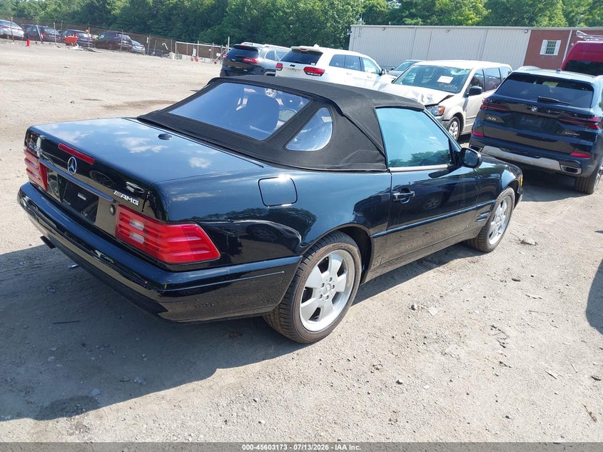 2000 Mercedes-benz Sl-klasse VIN WDBFA68FXYF191159 IAAI salvage auction — FRONT END, Clear (Massachusetts), sold $8,300 on 2026-07-17 (photo 4)