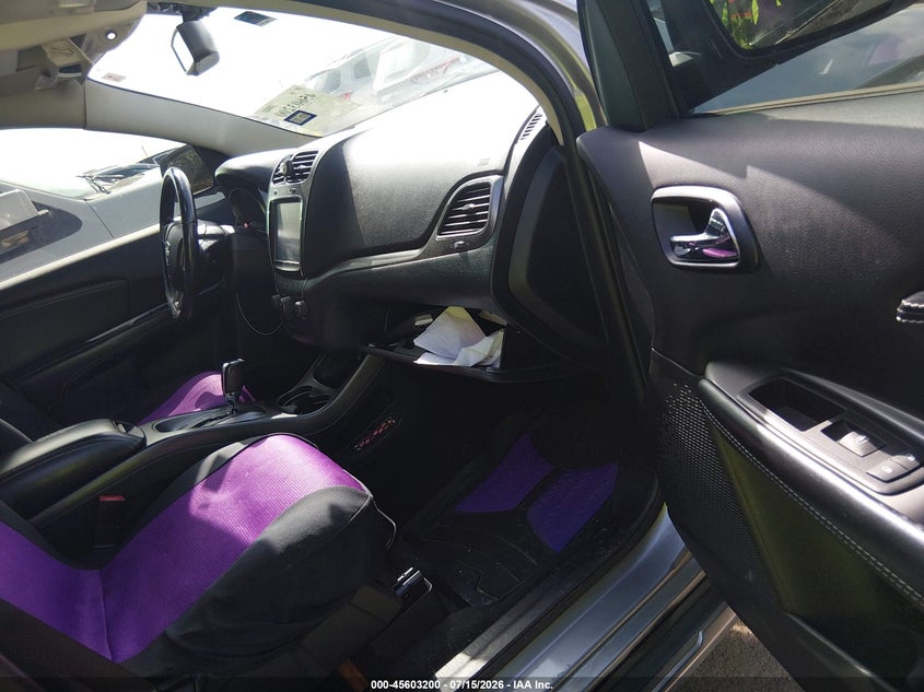 2017 Dodge Journey VIN 3C4PDCGG8HT510358 IAAI salvage auction — NORMAL WEAR, Original (Texas), sold $1,050 on 2026-07-27 (photo 5)