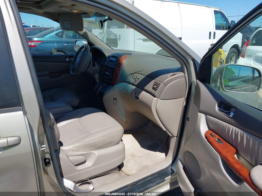 2004 Toyota Sienna VIN 5TDZA22C64S012602 IAAI salvage auction — NORMAL WEAR, Clear - Dealer Only (California), sold $500 on 2026-07-18 (photo 5)