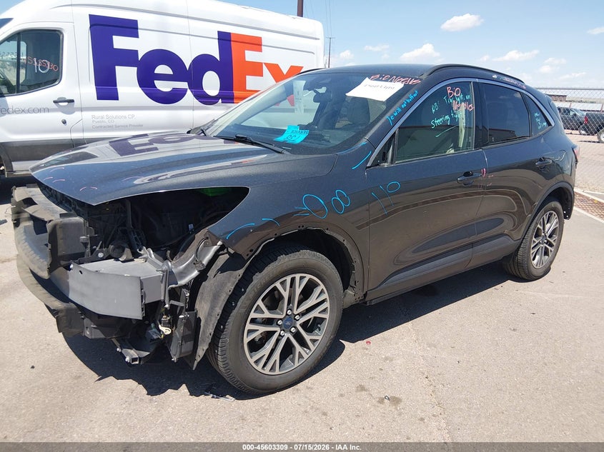 2020 Ford Escape VIN 1FMCU9H64LUA82550 IAAI salvage auction — FRONT & REAR, Salvage Title, sold $2,850 on 2026-08-22 (photo 2)