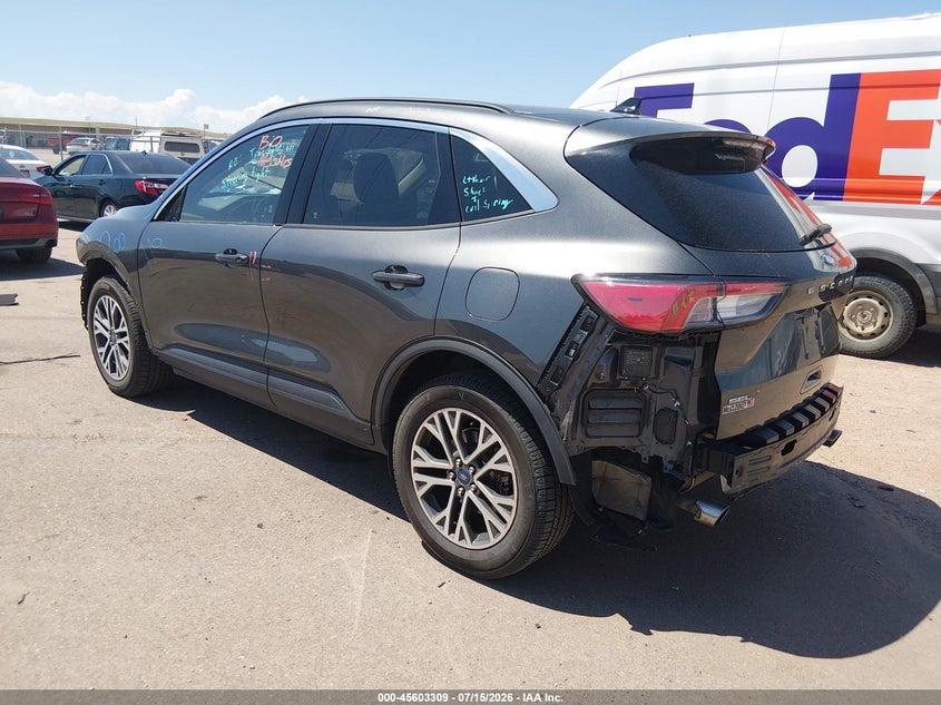 2020 Ford Escape VIN 1FMCU9H64LUA82550 IAAI salvage auction — FRONT & REAR, Salvage Title, sold $2,850 on 2026-08-22 (photo 3)