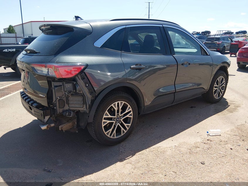 2020 Ford Escape VIN 1FMCU9H64LUA82550 IAAI salvage auction — FRONT & REAR, Salvage Title, sold $2,850 on 2026-08-22 (photo 4)