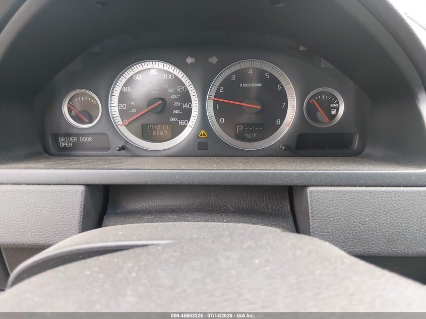 2013 Volvo Xc90 VIN YV4952CY3D1668460 IAAI salvage auction — NORMAL WEAR, Clear (South Carolina), sold $800 on 2026-07-22 (photo 7)