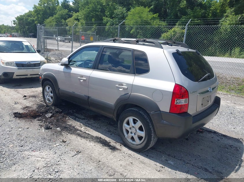 2005 Hyundai Tucson VIN KM8JN12DX5U129368 IAAI salvage auction — NORMAL WEAR, Clear, sold $225 on 2026-07-21 (photo 3)