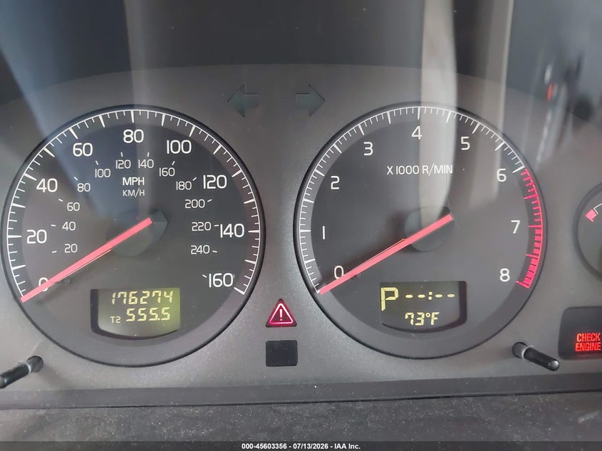 2001 Volvo S60 VIN YV1RS61R912026646 IAAI salvage auction — NORMAL WEAR, Clear (North Carolina), sold $350 on 2026-07-23 (photo 7)