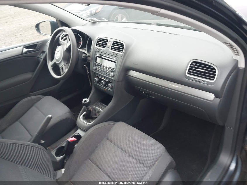 2011 Volkswagen Golf VIN WVWAB7AJ1BW095294 IAAI salvage auction — NORMAL WEAR, Clear (New York), sold $450 on 2026-07-28 (photo 5)
