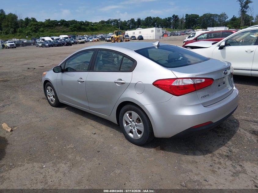 2014 Kia Forte VIN KNAFK4A61E5132870 IAAI salvage auction — NORMAL WEAR, Clear (New Jersey), sold $1,675 on 2026-07-16 (photo 3)