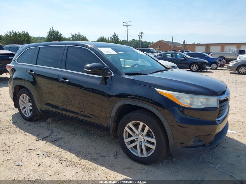 2014 Toyota Highlander VIN 5TDBKRFH3ES046821 IAAI salvage auction — NORMAL WEAR, Salvage Title, sold $6,500 on 2026-08-01 (photo 1)