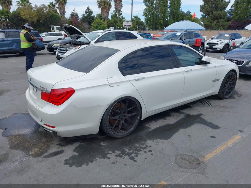2009 BMW 7 series VIN WBAKB83519CY58773 IAAI salvage auction — NORMAL WEAR, Salvage (California), sold $125 on 2026-07-29 (photo 4)