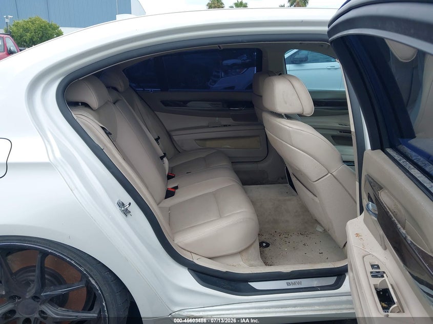 2009 BMW 7 series VIN WBAKB83519CY58773 IAAI salvage auction — NORMAL WEAR, Salvage (California), sold $125 on 2026-07-29 (photo 8)