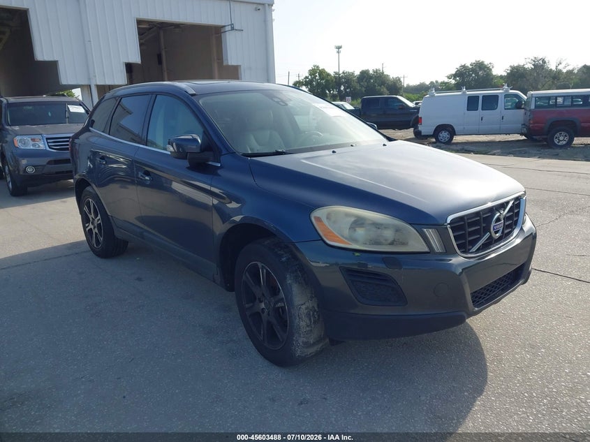 2011 Volvo Xc60 VIN YV4902DZ8B2216792 IAAI salvage auction — LEFT SIDE, Clear (Florida), sold $625 on 2026-07-29 (photo 1)