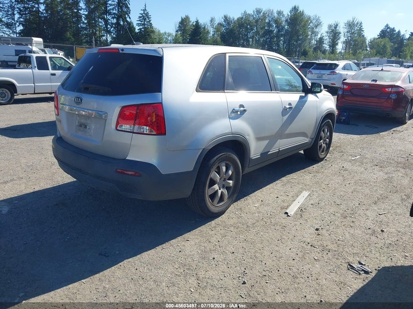 2012 Kia Sorento VIN 5XYKT3A19CG247539 IAAI salvage auction — NORMAL WEAR, Clear-Dealer Only (Oregon), sold $1,000 on 2026-07-15 (photo 4)
