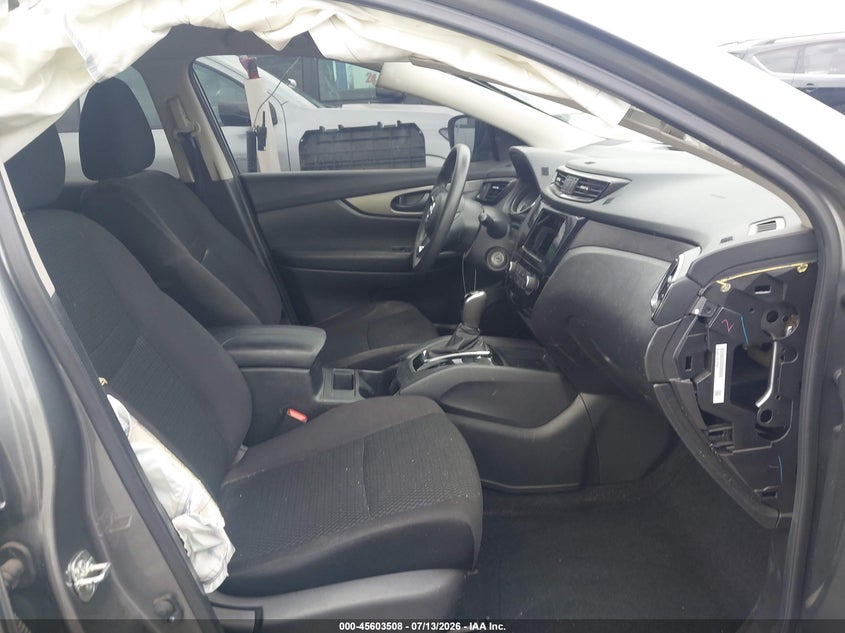 2019 Nissan Rogue VIN JN1BJ1CP0KW527897 IAAI salvage auction — FRONT END, Salvage (California), sold $2,600 on 2026-07-17 (photo 5)