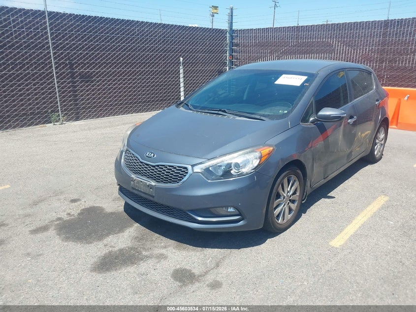 2015 Kia Forte VIN KNAFX5A82F5327452 IAAI salvage auction — LEFT SIDE, Salvage (California), sold $775 on 2026-07-29 (photo 2)