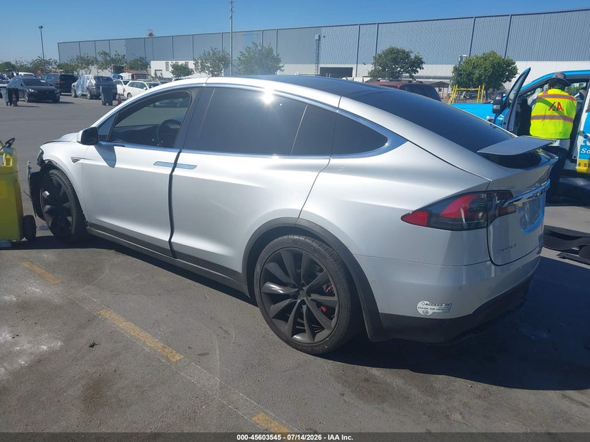 2016 Tesla Model x VIN 5YJXCBE41GF001294 IAAI salvage auction — FRONT END, Salvage (California), sold $7,400 on 2026-08-01 (photo 3)