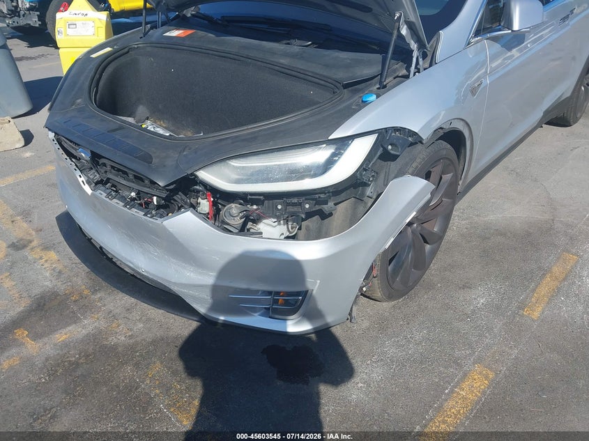 2016 Tesla Model x VIN 5YJXCBE41GF001294 IAAI salvage auction — FRONT END, Salvage (California), sold $7,400 on 2026-08-01 (photo 6)
