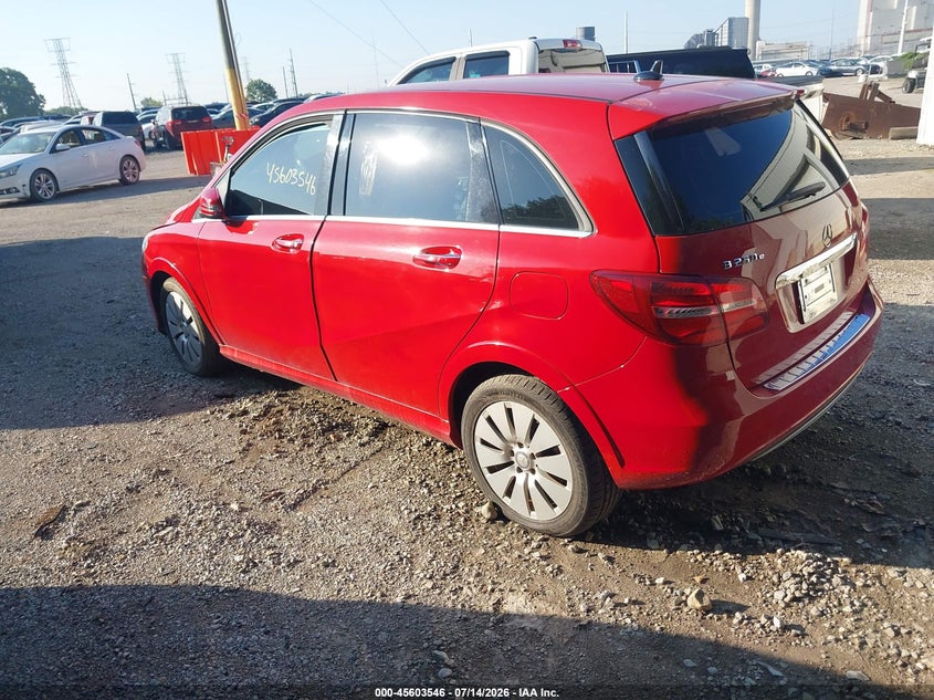 2016 Mercedes-benz B-class VIN WDDVP9AB0GJ009152 IAAI salvage auction — FRONT END, Clear (Indiana), sold $3,500 on 2026-07-29 (photo 3)