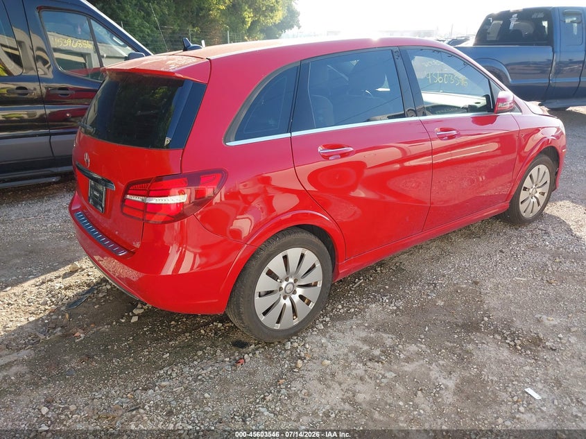 2016 Mercedes-benz B-class VIN WDDVP9AB0GJ009152 IAAI salvage auction — FRONT END, Clear (Indiana), sold $3,500 on 2026-07-29 (photo 4)