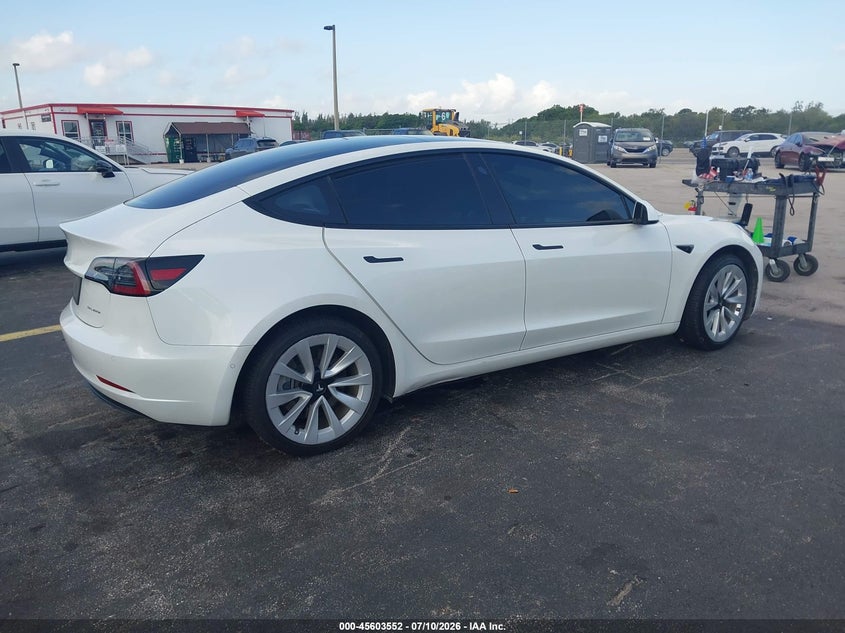 2022 Tesla Model 3 VIN 5YJ3E1EB6NF269353 IAAI salvage auction — LEFT SIDE, Salvage Title, sold $9,400 on 2026-08-28 (photo 4)