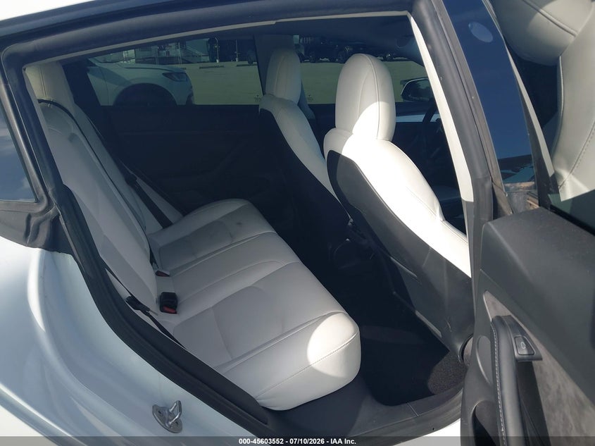 2022 Tesla Model 3 VIN 5YJ3E1EB6NF269353 IAAI salvage auction — LEFT SIDE, Salvage Title, sold $9,400 on 2026-08-28 (photo 8)