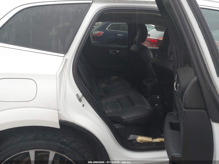2018 Volvo Xc60 VIN LYVBR0DL9JB070278 IAAI salvage auction — STORM DAMAGE, Salvage (Texas), sold $3,200 on 2026-07-30 (photo 8)