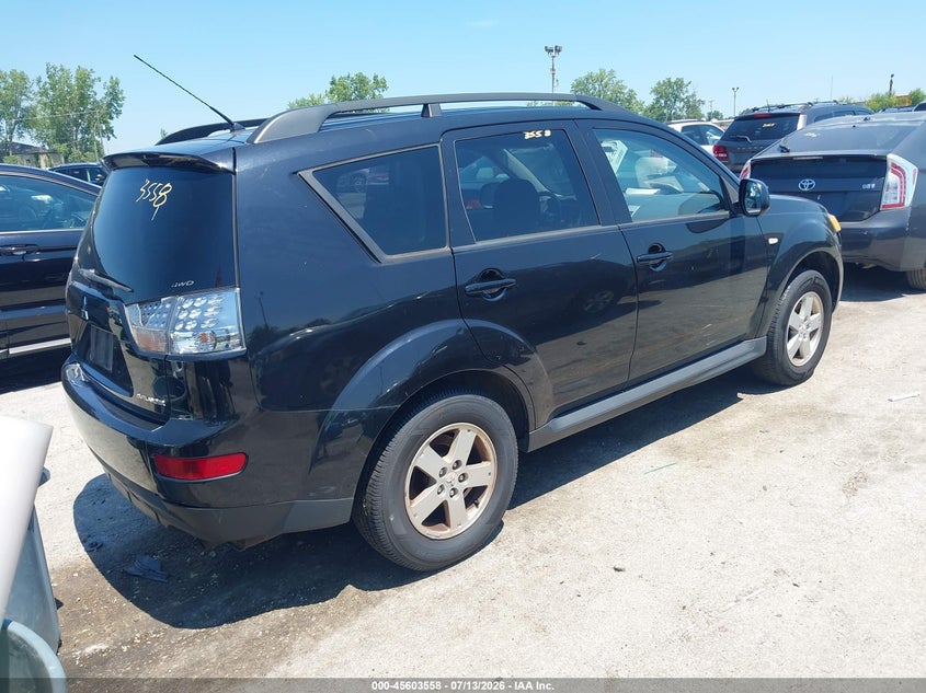 2009 Mitsubishi Outlander VIN JA4LT21W39Z011466 IAAI salvage auction — NORMAL WEAR, Clear (Illinois), sold $350 on 2026-07-27 (photo 4)