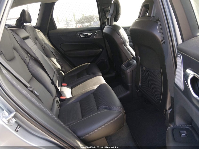 2018 Volvo Xc60 VIN LYVBR0DL3JB110645 IAAI salvage auction — FRONT END, Salvage (Arizona), sold $12,400 on 2026-07-22 (photo 8)