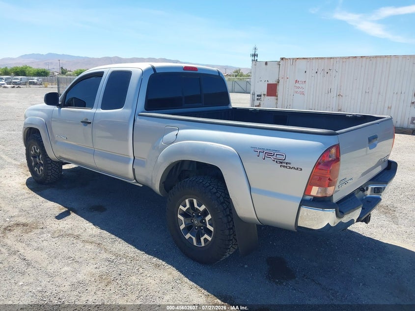 2008 Toyota Tacoma VIN 5TETU62N38Z499546 IAAI salvage auction — RIGHT FRONT, Salvage (California), sold $3,450 on 2026-08-01 (photo 3)