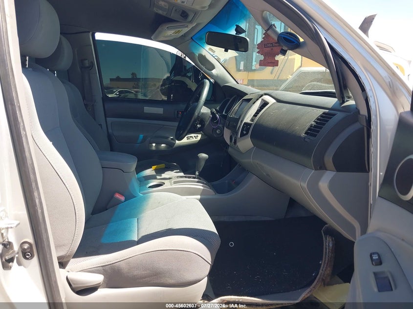 2008 Toyota Tacoma VIN 5TETU62N38Z499546 IAAI salvage auction — RIGHT FRONT, Salvage (California), sold $3,450 on 2026-08-01 (photo 5)