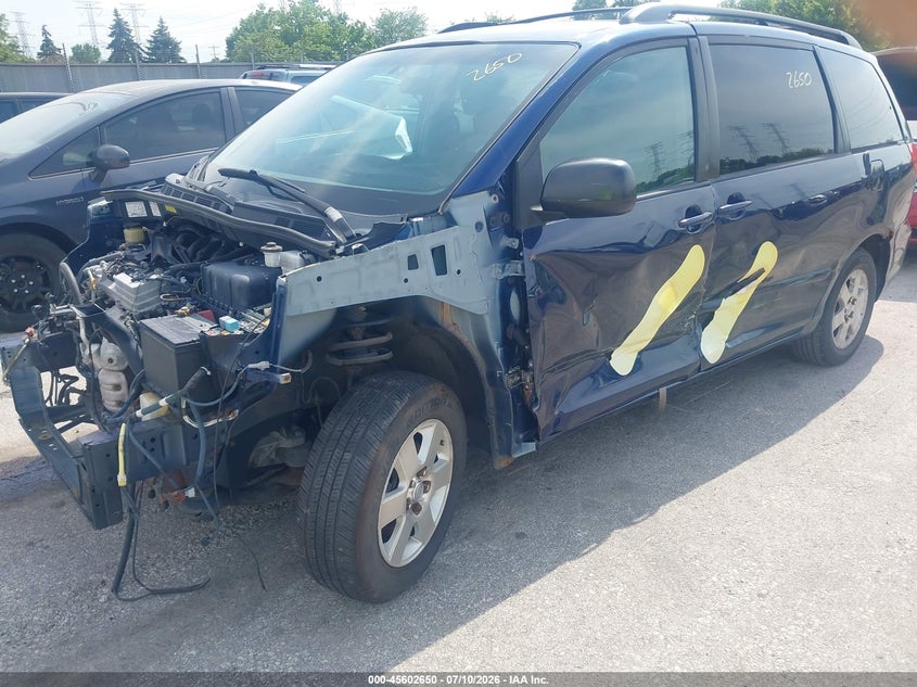 2007 Toyota Sienna VIN 5TDZK23C17S084498 IAAI salvage auction — NORMAL WEAR, Clear (Illinois), sold $550 on 2026-07-29 (photo 6)