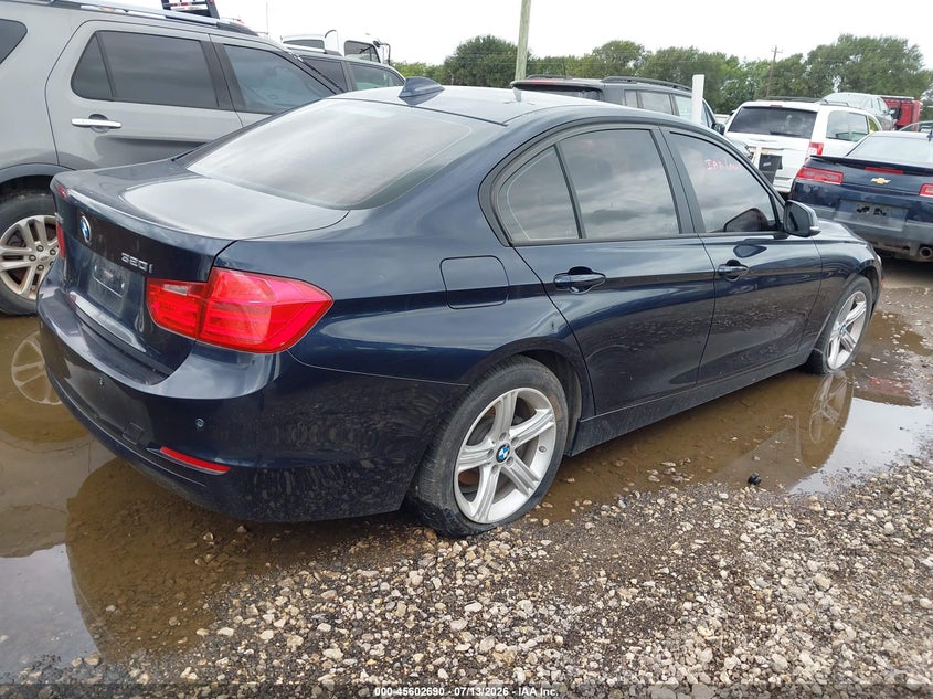 2015 BMW 3er VIN WBA3C3C52FK202166 IAAI salvage auction — NORMAL WEAR, Original (Texas), sold $550 on 2026-07-21 (photo 4)