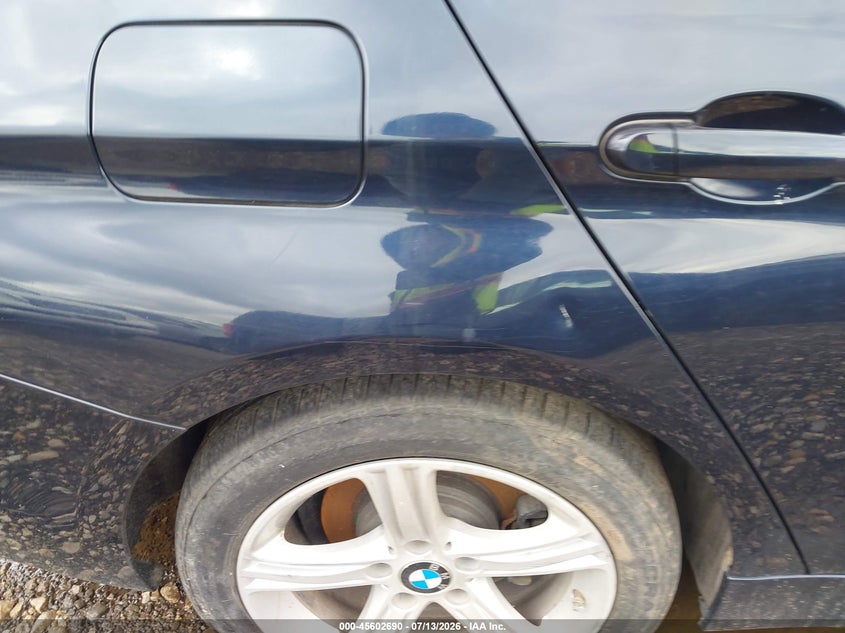 2015 BMW 3er VIN WBA3C3C52FK202166 IAAI salvage auction — NORMAL WEAR, Original (Texas), sold $550 on 2026-07-21 (photo 6)