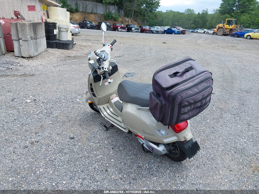 2025 Vespa Gts VIN ZAPMD30N4S5100013 IAAI salvage auction — FRONT END, Salvage (Pennsylvania), sold $2,200 on 2026-08-11 (photo 3)