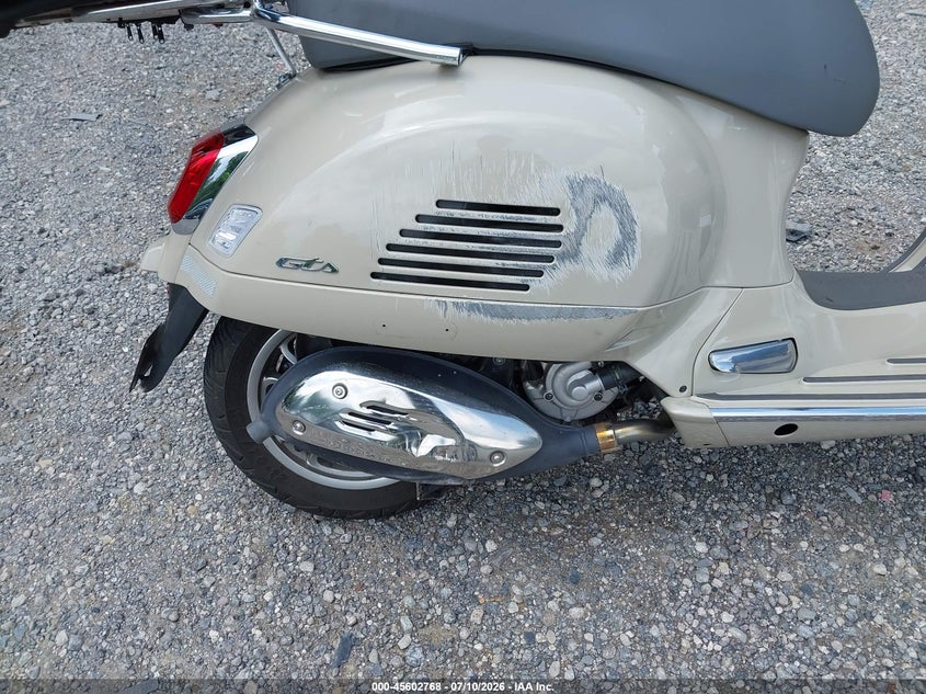 2025 Vespa Gts VIN ZAPMD30N4S5100013 IAAI salvage auction — FRONT END, Salvage (Pennsylvania), sold $2,200 on 2026-08-11 (photo 8)