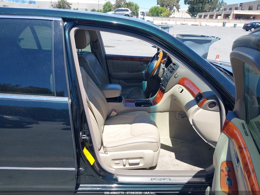 2001 Lexus Ls 430 VIN JTHBN30F110049692 IAAI salvage auction — NORMAL WEAR, Clear - Dealer Only (California), sold $425 on 2026-07-20 (photo 5)