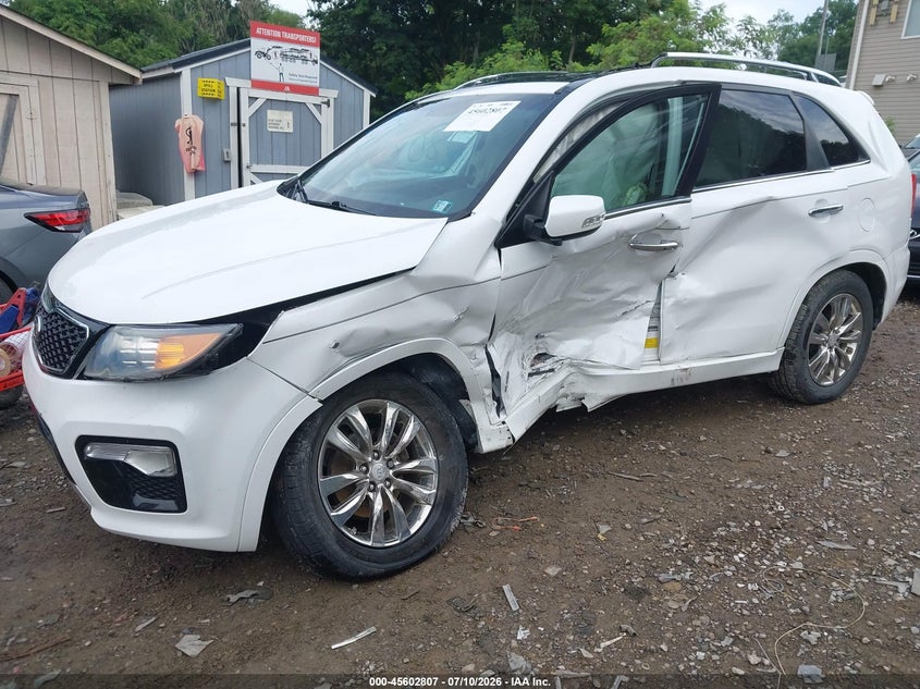 2011 Kia Sorento VIN 5XYKWDA25BG163402 IAAI salvage auction — SIDE, Salvage (Pennsylvania), sold $700 on 2026-07-25 (photo 2)