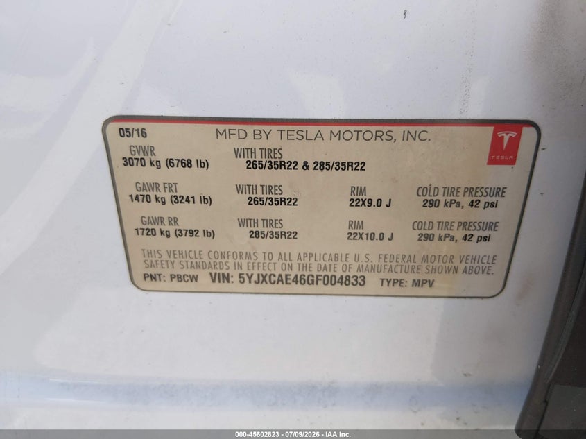 2016 Tesla Model x VIN 5YJXCAE46GF004833 IAAI salvage auction — SIDE, Salvage (California), sold $5,100 on 2026-07-30 (photo 9)