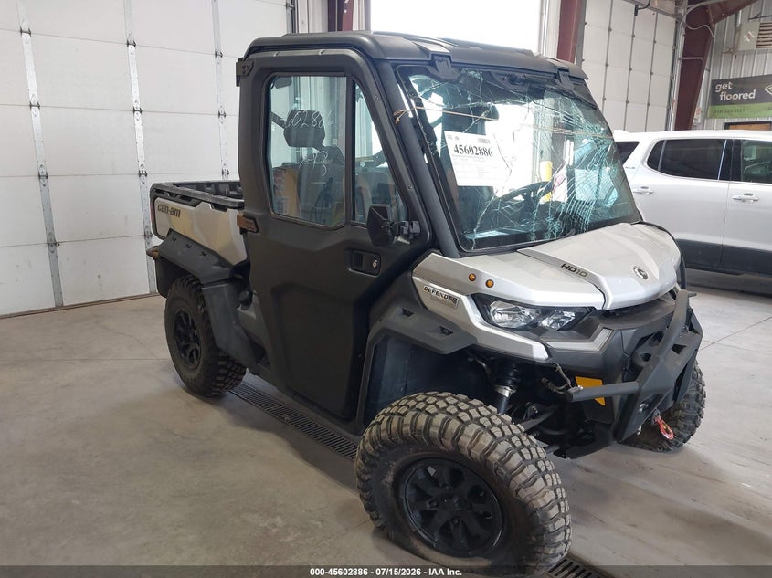 2020 Can-am Defender VIN 3JBUUAX4XLK001027 IAAI salvage auction — FRONT END, Clear (North Dakota), sold $625 on 2026-09-16 (photo 1)