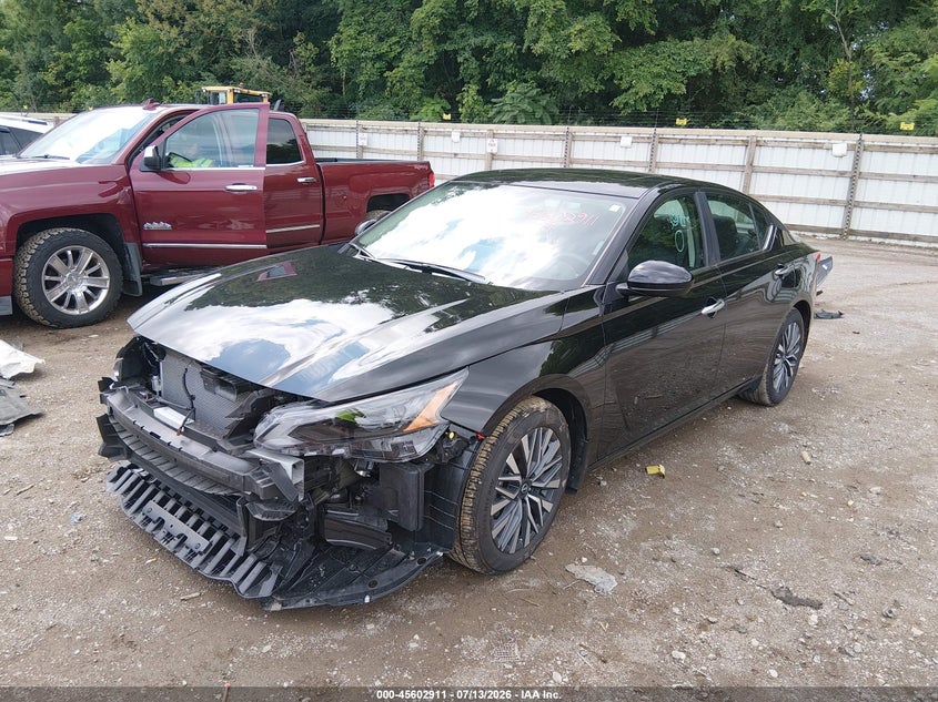 2025 Nissan Altima VIN 1N4BL4DV7SN407628 IAAI salvage auction — FRONT END, Salvage Title, sold $8,900 on 2026-07-29 (photo 2)