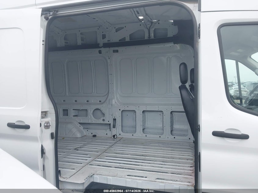 2023 Ford Transit VIN 1FTBR1X82PKB02088 IAAI salvage auction — ROOF, Salvage Title, sold $18,700 on 2026-07-18 (photo 8)
