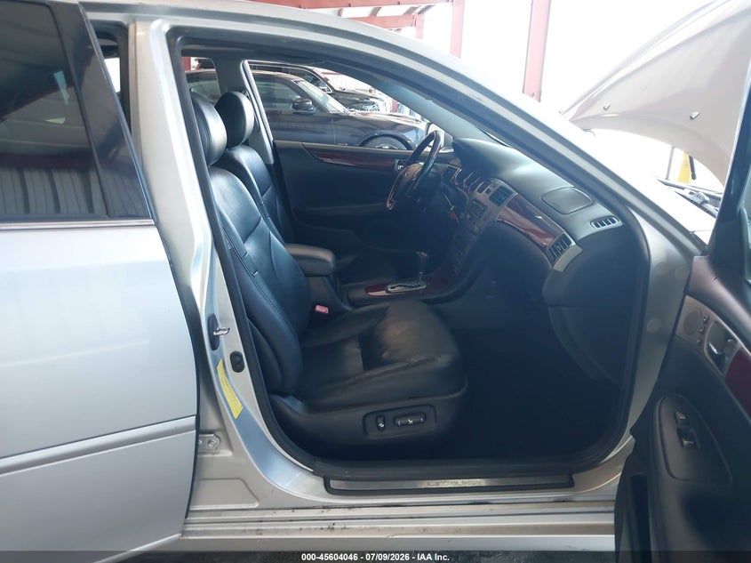 2005 Lexus Es 330 VIN JTHBA30G455118100 IAAI salvage auction — NORMAL WEAR, Salvage Title - Dealer (California), sold $375 on 2026-07-28 (photo 5)