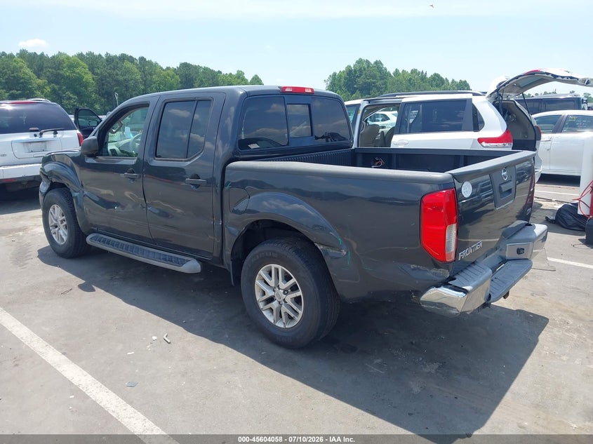 2015 Nissan Navara (frontier) VIN 1N6AD0ER9FN729378 IAAI salvage auction — SIDE, Salvage Title, sold $1,850 on 2026-07-30 (photo 3)