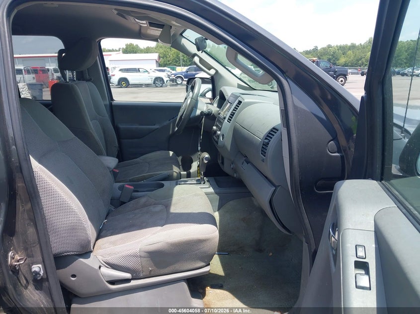 2015 Nissan Navara (frontier) VIN 1N6AD0ER9FN729378 IAAI salvage auction — SIDE, Salvage Title, sold $1,850 on 2026-07-30 (photo 5)