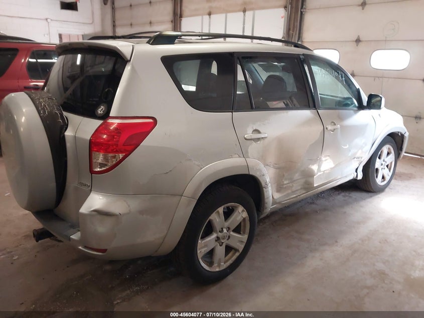 2007 Toyota Rav4 VIN JTMBK32V376011983 IAAI salvage auction — NORMAL WEAR, Regular (South Dakota), sold $300 on 2026-07-29 (photo 4)