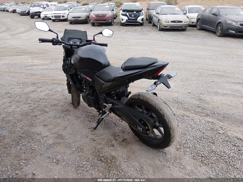2024 Honda Cb VIN MLHPC7155R5000372 IAAI salvage auction — LEFT & RIGHT, Salvage (Nevada), sold $250 on 2026-07-29 (photo 3)