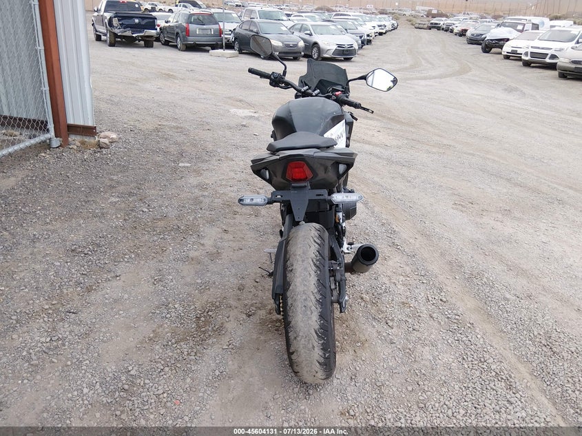 2024 Honda Cb VIN MLHPC7155R5000372 IAAI salvage auction — LEFT & RIGHT, Salvage (Nevada), sold $250 on 2026-07-29 (photo 6)