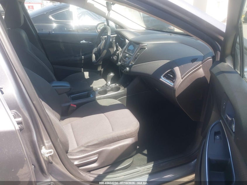 2018 Chevrolet Cruze VIN 1G1BE5SM7J7170798 IAAI salvage auction — REAR END, Salvage Title, sold $1,700 on 2026-07-19 (photo 5)