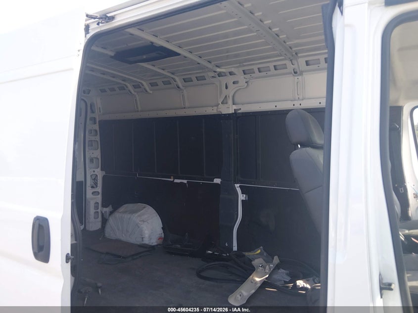2025 Ram Promaster city VIN 3C6LRVDG5SE518758 IAAI salvage auction — SIDE, Enterprise Vehicles Clear Only (New Jersey), sold $12,200 on 2026-07-31 (photo 8)