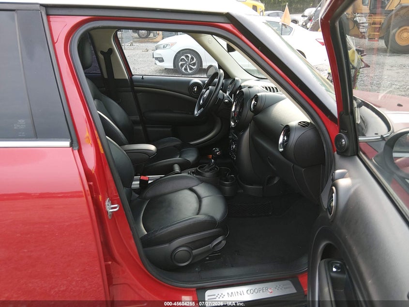 2016 Mini Countryman VIN WMWZC3C58GWT07735 IAAI salvage auction — NORMAL WEAR, Repossession Paperwork (Georgia), sold $3,200 on 2026-08-14 (photo 5)